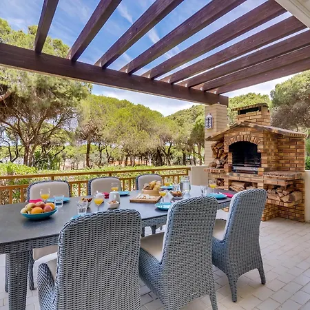 Vilamoura Golf & Nature By The Portuguese Butler Villa